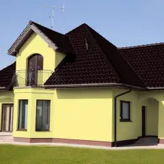 Brązowa dachówka: 7 najlepszych kolorów elewacji - harmonijny dom