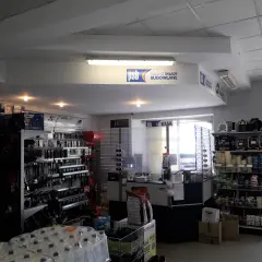 Gdzie znaleźć hurtownie budowlane w Strzegomiu i Zielonej Górze?