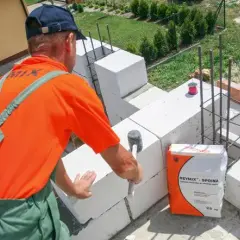 Beton komórkowy 5cm: zastosowanie i właściwości w budowie
