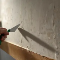Wybór tynków: Jak kłaść tynk silikonowy krok po kroku? Przewodnik