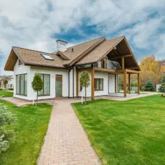 Z drewna czy ze stali? Jaki domek narzędziowy wybrać?
