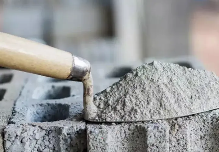 Cement biały: jakie ma zastosowanie i właściwości w budownictwie?