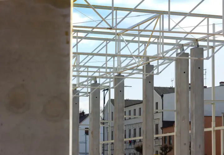 Słup żelbetowy 24x24: Rzeczywiste koszty i ceny na rynku budowlanym
