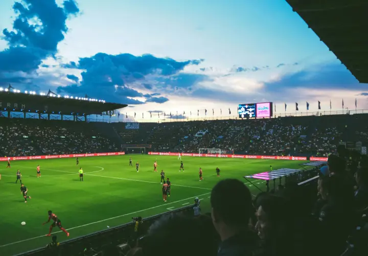 Piłkarskie Spektakle i Nowe Trendy: Jak Allyspin Ożywia Świat Futbolu