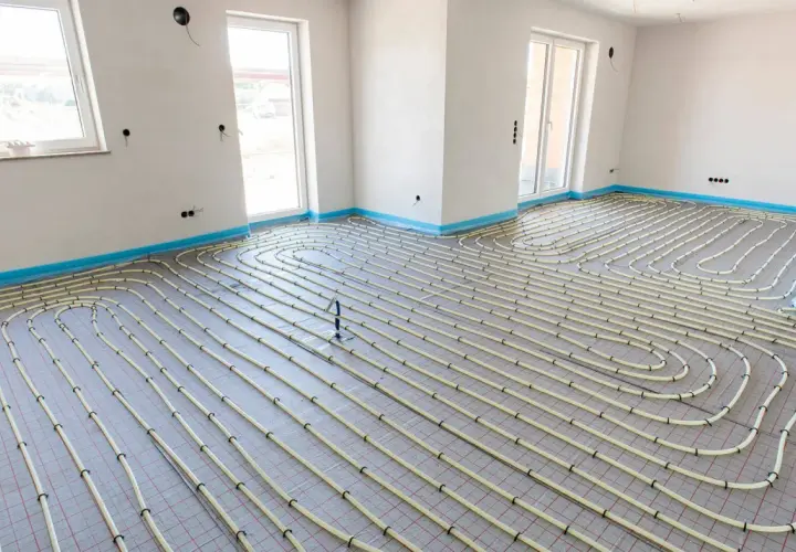 Ogrzewanie podłogowe w bloku: zalety, wady i koszty instalacji