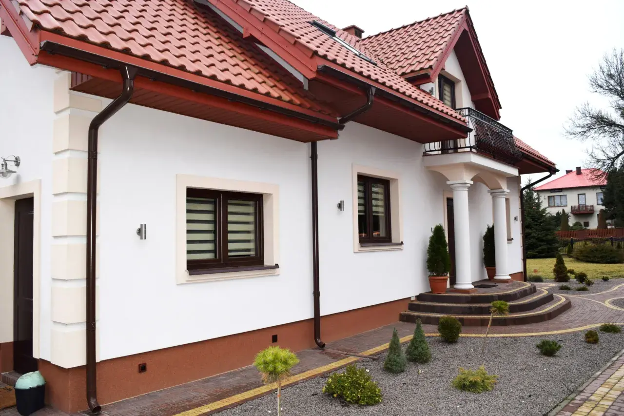 Jak zrobić cokół na elewacji: kompletny samodzielny poradnik montażu